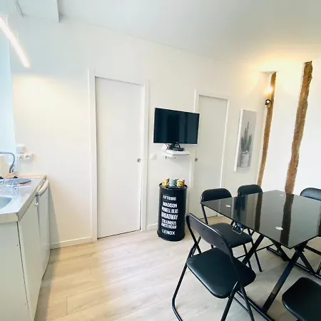 Saint Paul 22 Apartment *